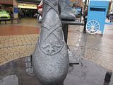 hand,face,scarborough,Scarborough Belle,Brunswick Pavilion,Westborough,galvanised steel,artist and blacksmith Craig Knowles,Craig Knowles,Diving Belle