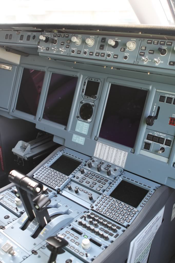 SSJ 100-95B, рейс 1839/1840 Photobucket