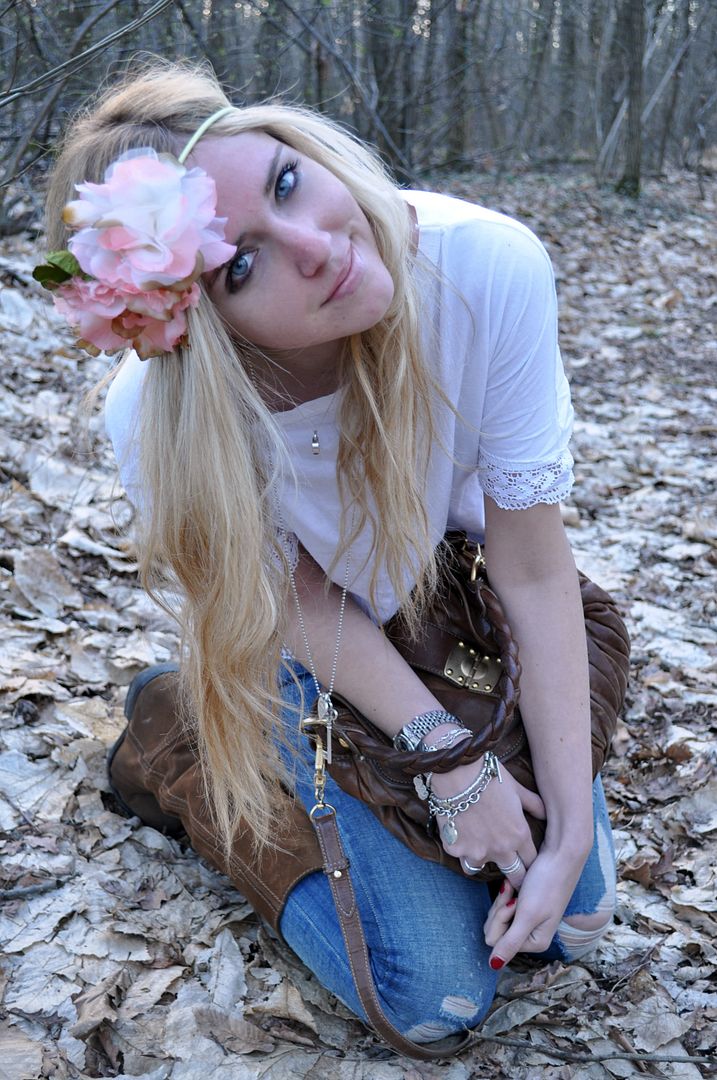 http://i812.photobucket.com/albums/zz50/theblondesalad/DSC_0657.jpg