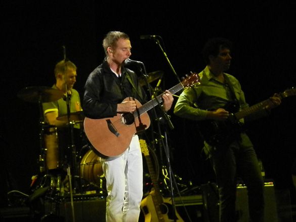 BELLE & SEBASTIAN
